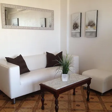 Attikawohnung 3,5 Zimmer, Direkt Am *