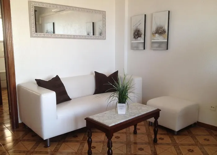 Attikawohnung 3,5 Zimmer, Direkt Am *